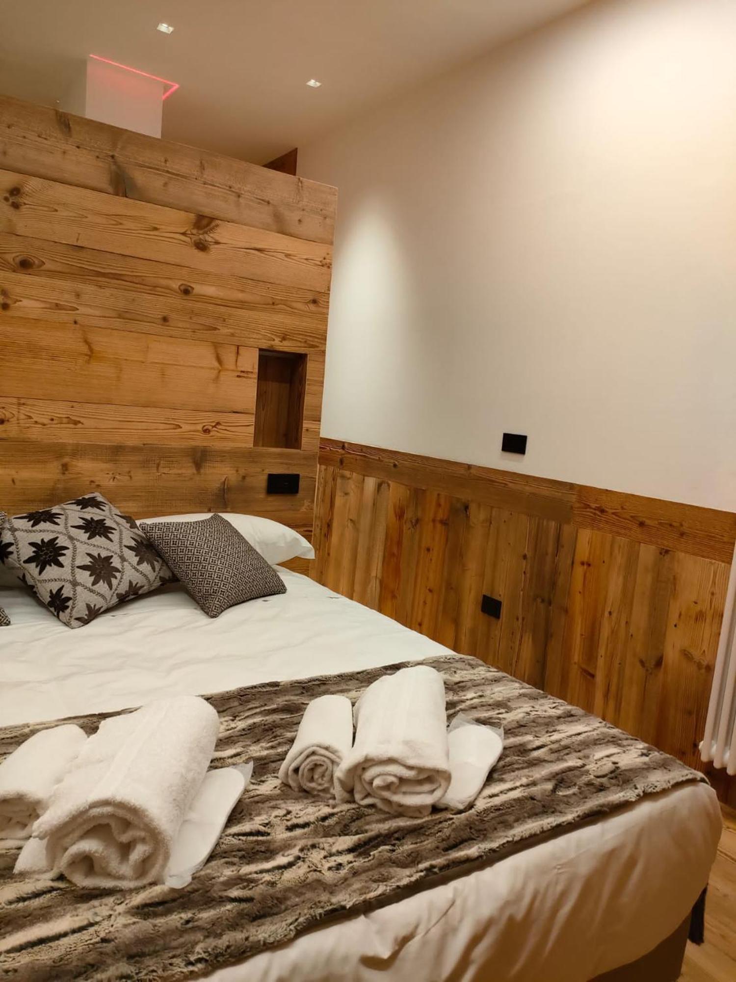 Fior Di Roccia Apartments- In Centro Cervinia, Sauna Privata, Matterhorn Dream Breuil-Cervinia Zewnętrze zdjęcie